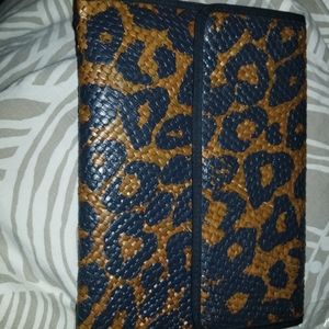 Straw & cloth leopard print clutch